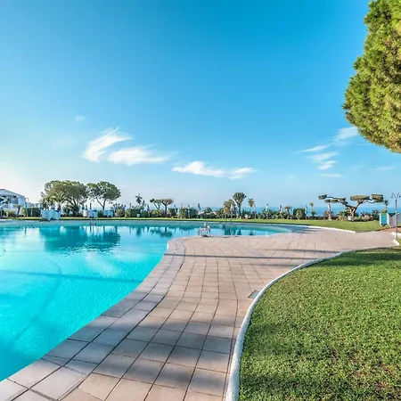 With Sea Views, Terrace & Pool,
