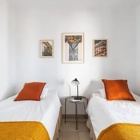 With Sea Views, Terrace & Pool, Nerja