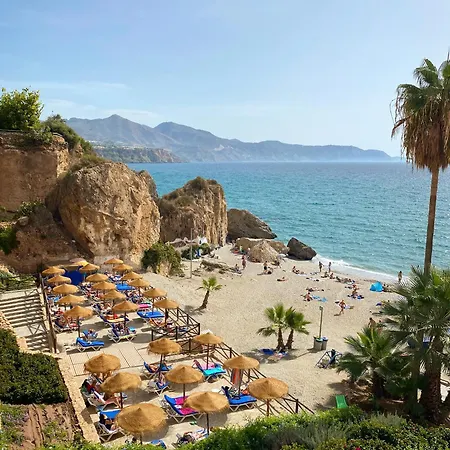 Apartament With Sea Views, Terrace & Pool,